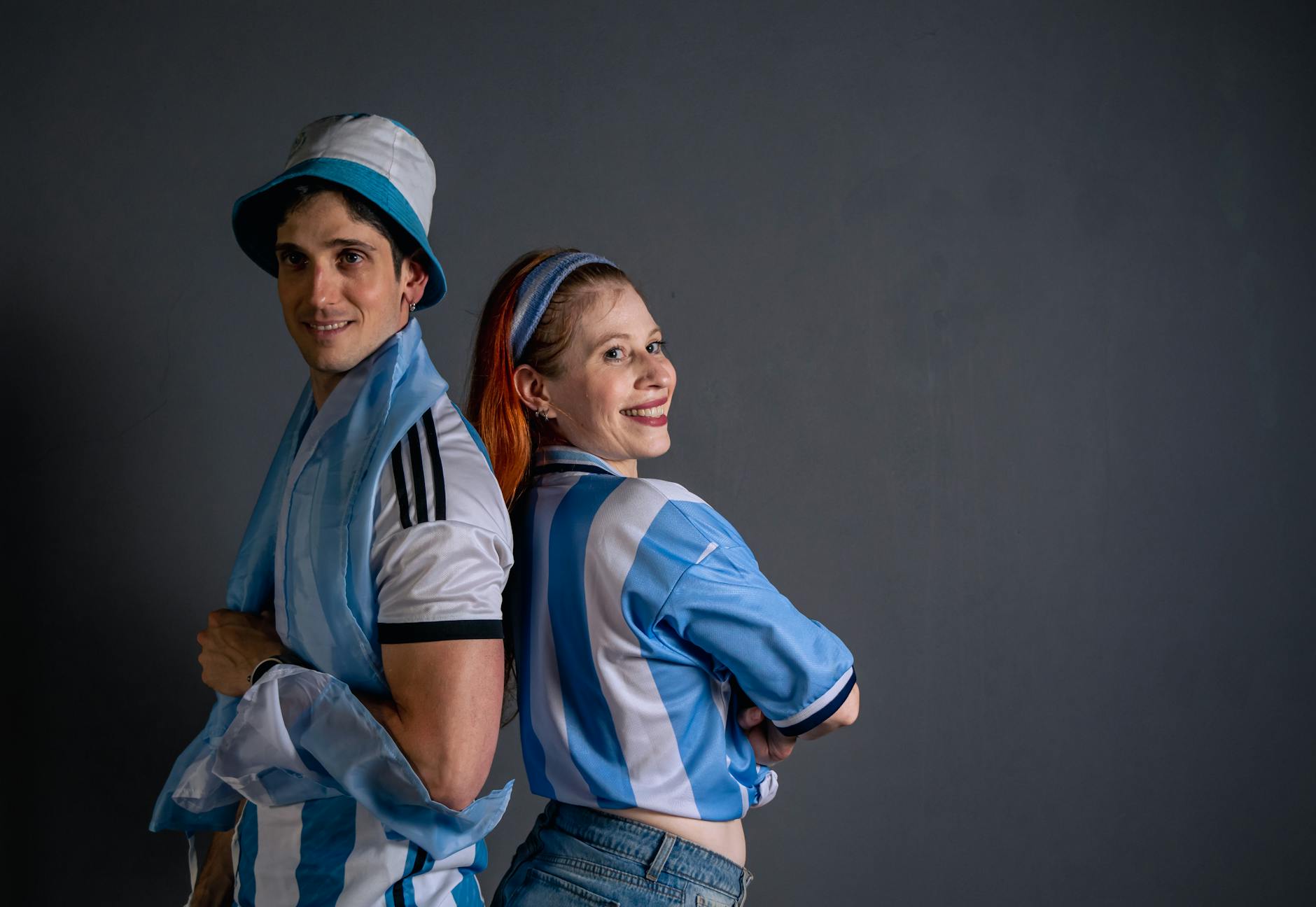 Devils fans welcome Jack Hughes back to New Jersey with pregame celebration